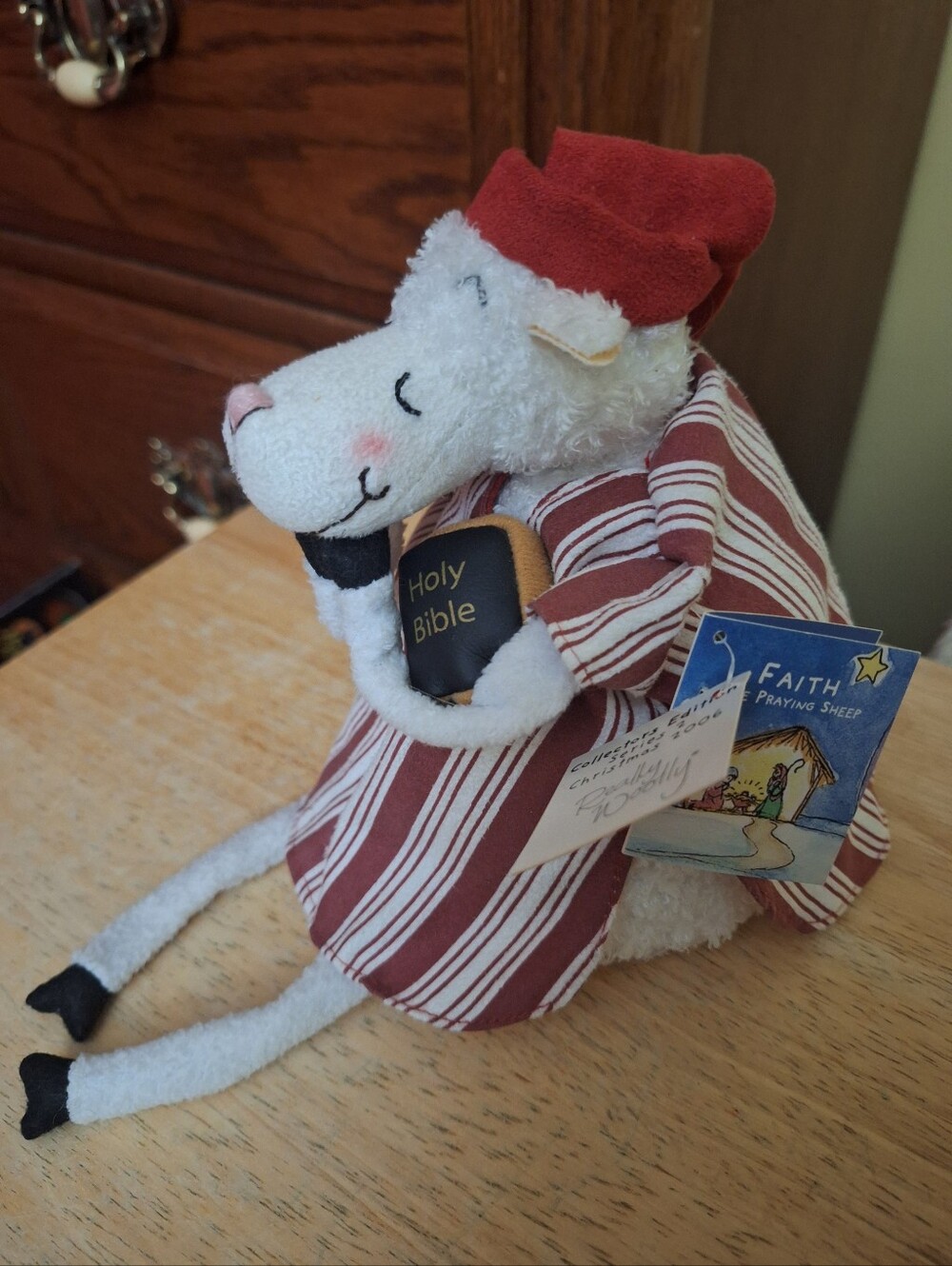 Vintage Hallmark 2006  Really Woolly Faith The Praying Sheep With Bible NWT
